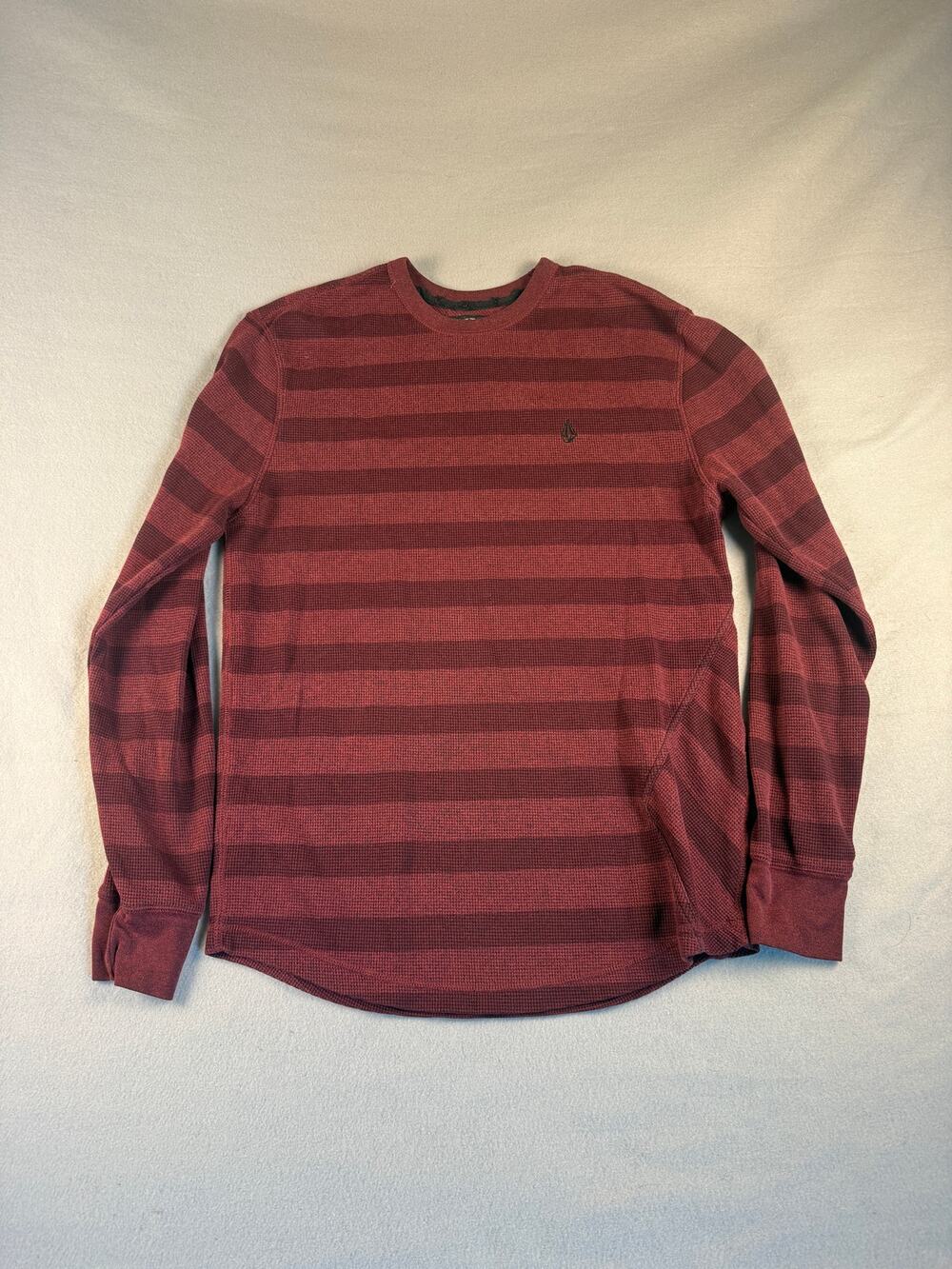 Volcom Thermal Shirt Mens L Red Long Sleeve Striped Waffle Knit Classic Skate